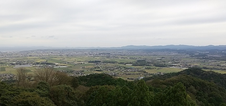 桝形山から